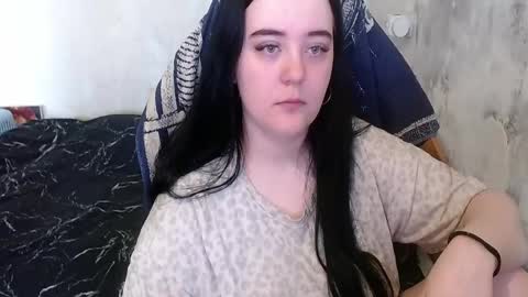 Snapshot of your_8a8y chatting on May 18, 2026, 8:31 am your_8a8y online show from May 18, 2026, 8:31 am