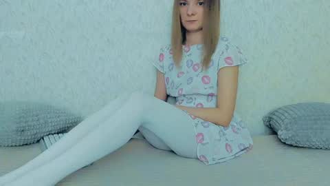 Lily online show from January 12, 2025, 5:13 am