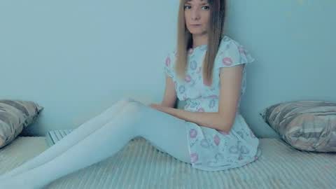 Lily online show from September 14, 2025, 8:46 am