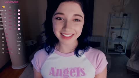 Lina online show from January 12, 2025, 12:33 pm