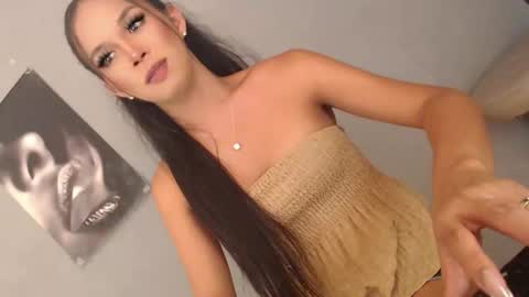 LARA online show from February 21, 2026, 6:53 pm