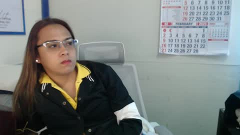 your_dreamgirlxxx69 online show from February 5, 2025, 12:10 am