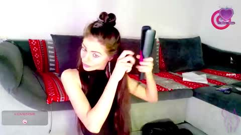 Snapshot of your_fantasy95 chatting on December 16, 2025, 12:32 pm Cvetelina online show from December 16, 2025, 12:32 pm