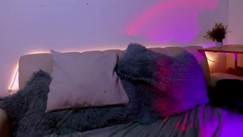 your_girl_of_dream online show from August 1, 2026, 2:49 pm