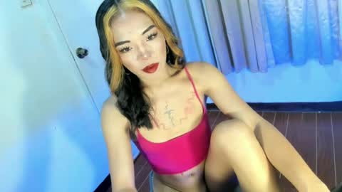 Snapshot of your_girl_yeka chatting on June 14, 2026, 2:30 pm your_girl_yeka online show from June 14, 2026, 2:30 pm