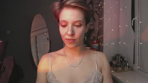 Alex and Kris long hair online show from December 16, 2024, 9:20 pm