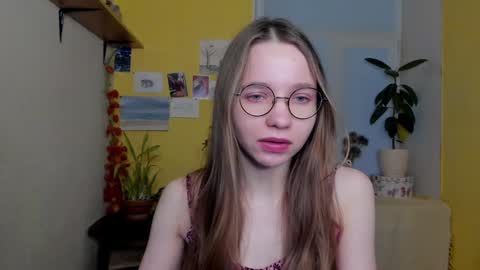 Leslie online show from December 19, 2024, 6:56 pm