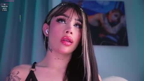 Snapshot of your_naughtytrans chatting on September 22, 2025, 11:40 pm SASKYA VALERIA online show from September 22, 2025, 11:40 pm