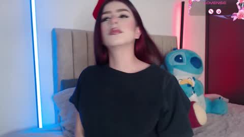 Snapshot of your_rosalie chatting on December 17, 2025, 3:23 am your_rosalie online show from December 17, 2025, 3:23 am