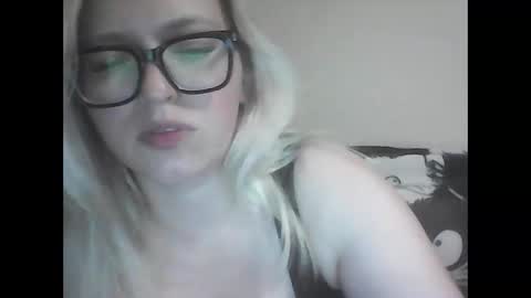 Roxy online show from June 2, 2026, 5:48 pm