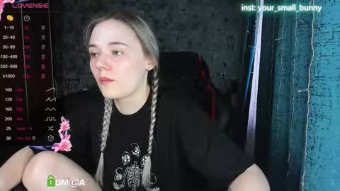 Molly online show from September 17, 2025, 2:02 am