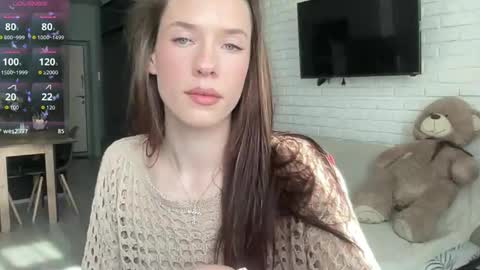 Mia  online show from March 6, 2026, 11:17 am