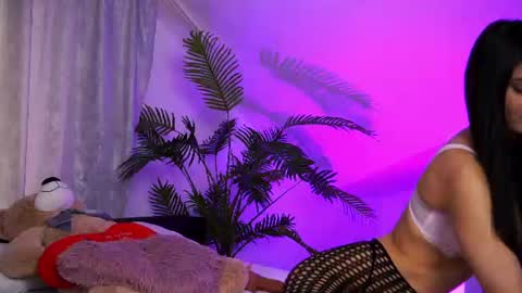 TenderSin online show from June 16, 2026, 4:15 am