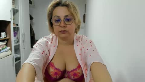 Snapshot of your_victoria chatting on February 16, 2025, 7:05 pm Your Victoria online show from February 16, 2025, 7:05 pm