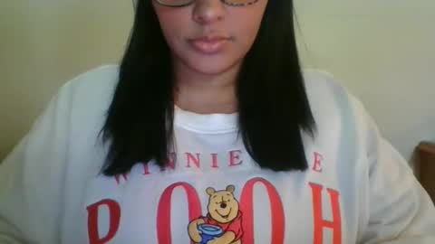 Snapshot of yourangel889 chatting on March 22, 2026, 4:10 pm Angel online show from March 22, 2026, 4:10 pm