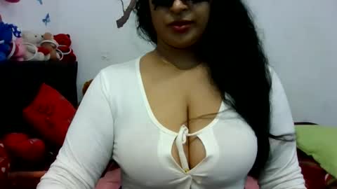 Snapshot of yourashawari chatting on June 1, 2026, 1:29 am yourashawari online show from June 1, 2026, 1:29 am