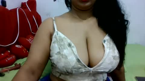 Snapshot of yourashawari chatting on July 5, 2026, 2:07 am yourashawari online show from July 5, 2026, 2:07 am