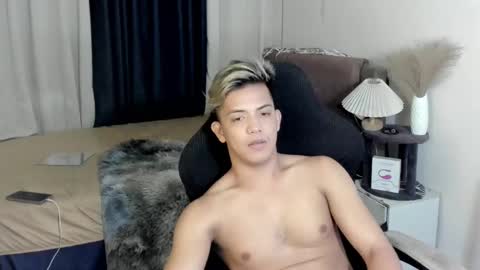 Snapshot of yourasian_bradley chatting on February 22, 2025, 7:03 pm yourasian_bradley online show from February 22, 2025, 7:03 pm