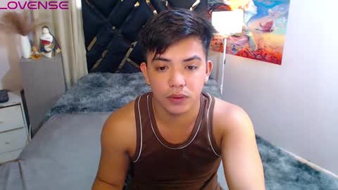 Snapshot of yourasian_bradley chatting on October 6, 2025, 5:27 am yourasian_bradley online show from October 6, 2025, 5:27 am