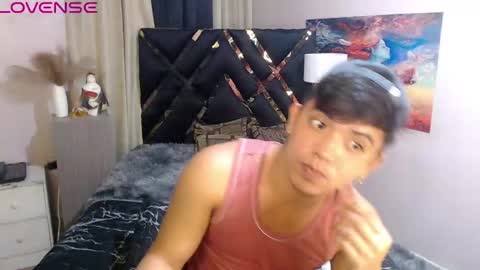 Snapshot of yourasian_bradley chatting on October 17, 2025, 1:14 pm yourasian_bradley online show from October 17, 2025, 1:14 pm