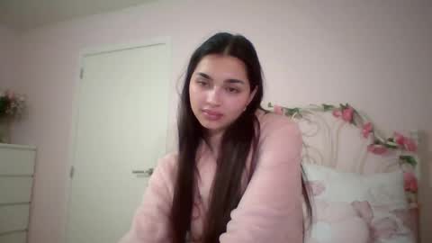 yourbella37 online show from May 15, 2026, 7:54 pm