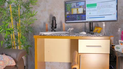 Snapshot of yourburnwish chatting on January 25, 2025, 7:06 am Anna online show from January 25, 2025, 7:06 am