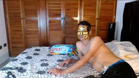 Snapshot of yourcouplehot chatting on November 18, 2025, 6:29 am yourcouplehot online show from November 18, 2025, 6:29 am