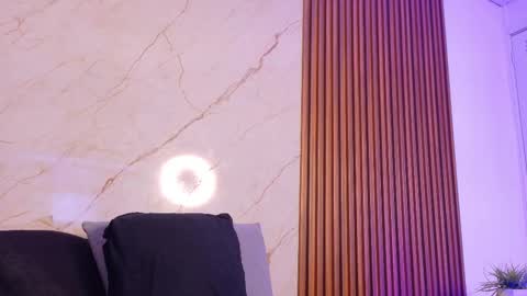 Selena online show from October 8, 2025, 3:59 am