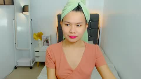Snapshot of yourcuteprincess_ chatting on June 18, 2026, 1:04 pm yourcuteprincess_ online show from June 18, 2026, 1:04 pm