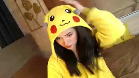 Snapshot of yourdevilsweettsx chatting on September 16, 2025, 10:38 am JEN online show from September 16, 2025, 10:38 am