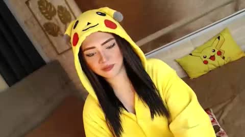 Snapshot of yourdevilsweettsx chatting on September 20, 2025, 11:33 am JEN online show from September 20, 2025, 11:33 am