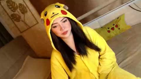 Snapshot of yourdevilsweettsx chatting on November 26, 2025, 10:27 am JEN online show from November 26, 2025, 10:27 am