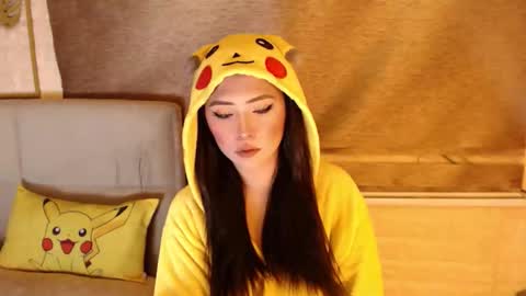 JEN  online show from April 30, 2026, 12:11 pm