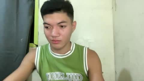 Snapshot of yourdreamboy_nash chatting on February 21, 2026, 12:28 pm NASH online show from February 21, 2026, 12:28 pm