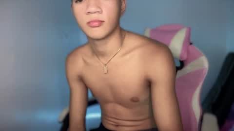 Snapshot of yourdreamboy_nash chatting on July 15, 2026, 5:07 pm NASH online show from July 15, 2026, 5:07 pm