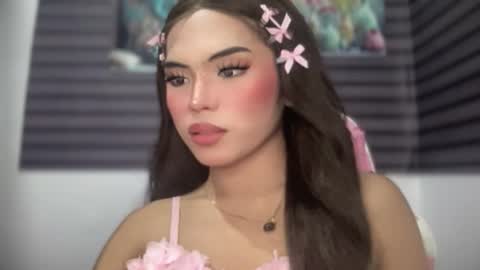 Snapshot of yourehot_pretty chatting on May 8, 2026, 7:08 pm Do read my bio online show from May 8, 2026, 7:08 pm