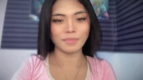 Snapshot of yourehot_pretty chatting on May 14, 2026, 6:58 pm Do read my bio online show from May 14, 2026, 6:58 pm