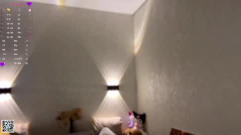Emilia online show from May 2, 2026, 2:11 pm