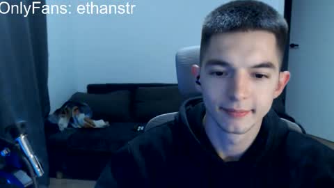 Snapshot of yourethan chatting on October 14, 2025, 7:36 pm yourethan online show from October 14, 2025, 7:36 pm