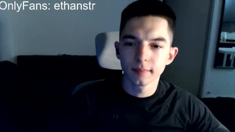 Snapshot of yourethan chatting on October 15, 2025, 8:20 pm yourethan online show from October 15, 2025, 8:20 pm