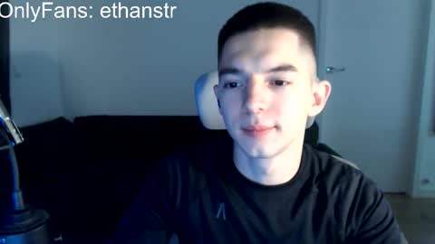 Snapshot of yourethan chatting on October 30, 2025, 8:42 pm yourethan online show from October 30, 2025, 8:42 pm