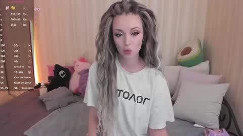 Mary online show from February 11, 2025, 8:26 am