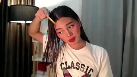 Snapshot of yourfavoratesunshine chatting on September 14, 2025, 9:19 am Sunshine online show from September 14, 2025, 9:19 am