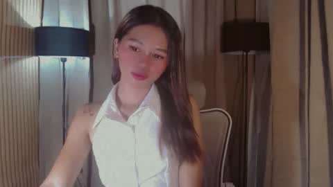 Snapshot of yourfavoratesunshine chatting on October 26, 2025, 12:00 pm Sunshine online show from October 26, 2025, 12:00 pm