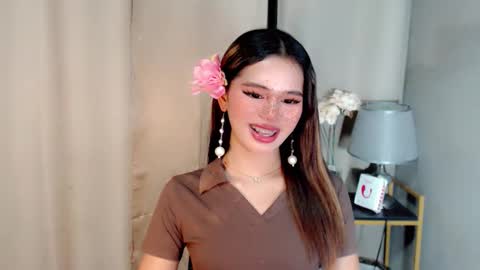 Snapshot of yourfavoratesunshine chatting on November 4, 2025, 10:25 am Sunshine online show from November 4, 2025, 10:25 am