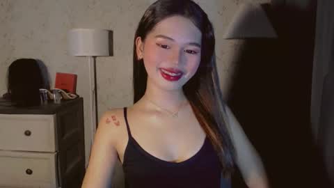 Snapshot of yourfavoratesunshine chatting on November 12, 2025, 9:53 am Sunshine online show from November 12, 2025, 9:53 am