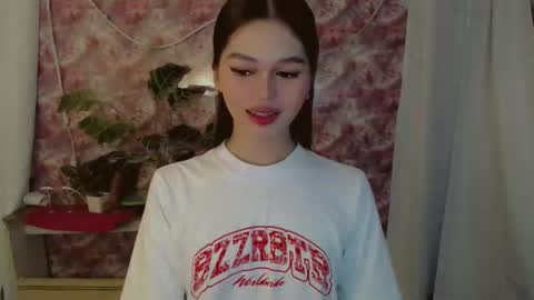 Snapshot of yourfavoratesunshine chatting on May 14, 2026, 9:27 am Sunshine online show from May 14, 2026, 9:27 am