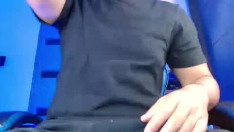 yourfavorite_bigclit online show from April 27, 2026, 9:07 am
