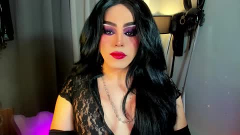  not into STINGY and CHEAP people online show from December 22, 2025, 11:57 pm