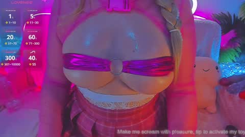 Snapshot of yourgirl11555 chatting on January 9, 2025, 12:09 pm Liza online show from January 9, 2025, 12:09 pm